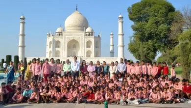 पीएम श्री खानपुर विद्यालय आगरा, ताजमहल शैक्षिक भ्रमण 2026, आगरा किला स्कूल टूर, खेरागढ़ शिक्षा समाचार, छात्रों का ऐतिहासिक भ्रमण आगरा, पीएम श्री विद्यालय गतिविधि, ताजमहल विजिट स्कूल छात्र, आगरा शिक्षा ताजा खबर, स्कूल एजुकेशनल टूर 2026, खेरागढ़ ब्लॉक विद्यालय समाचार