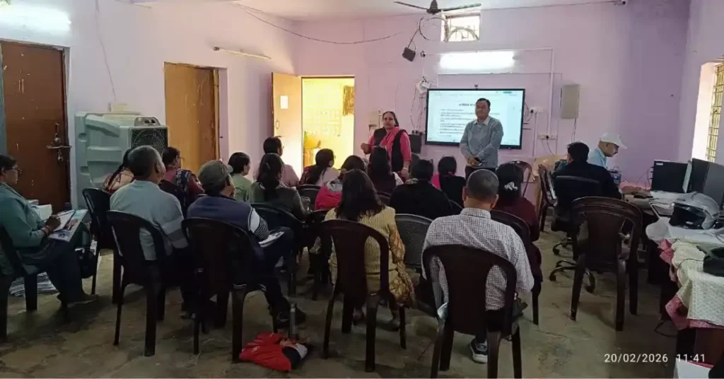 पावर एंजेल मीना मंच प्रशिक्षण आगरा, एत्मादपुर शिक्षा कार्यक्रम 2026, अछनेरा मीना मंच कार्यशाला, बालिका सशक्तिकरण प्रशिक्षण, पॉक्सो अधिनियम जागरूकता स्कूल, राष्ट्रीय शिक्षा नीति 2020 प्रशिक्षण, आगरा बेसिक शिक्षा समाचार, शिक्षक प्रशिक्षण कार्यक्रम आगरा, मीना मंच गतिविधि विद्यालय, आगरा ताजा शिक्षा खबर