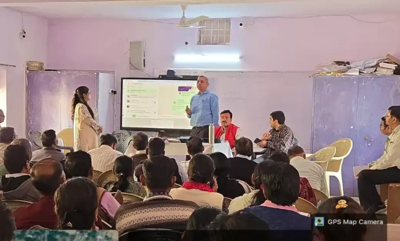 पिनाहट बीईओ बैठक 2026, आगरा शिक्षा समीक्षा बैठक, उमेश कुमार गौतम खंड शिक्षा अधिकारी, डीबीटी अपार आईडी समीक्षा, निपुण विद्यालय आकलन पिनाहट, स्मार्ट क्लास आईसीटी लैब निर्देश, बीआरसी पिनाहट बैठक, प्रधानाध्यापक मासिक समीक्षा आगरा, बेसिक शिक्षा परिषद समाचार, आगरा ताजा शिक्षा खबर 2026