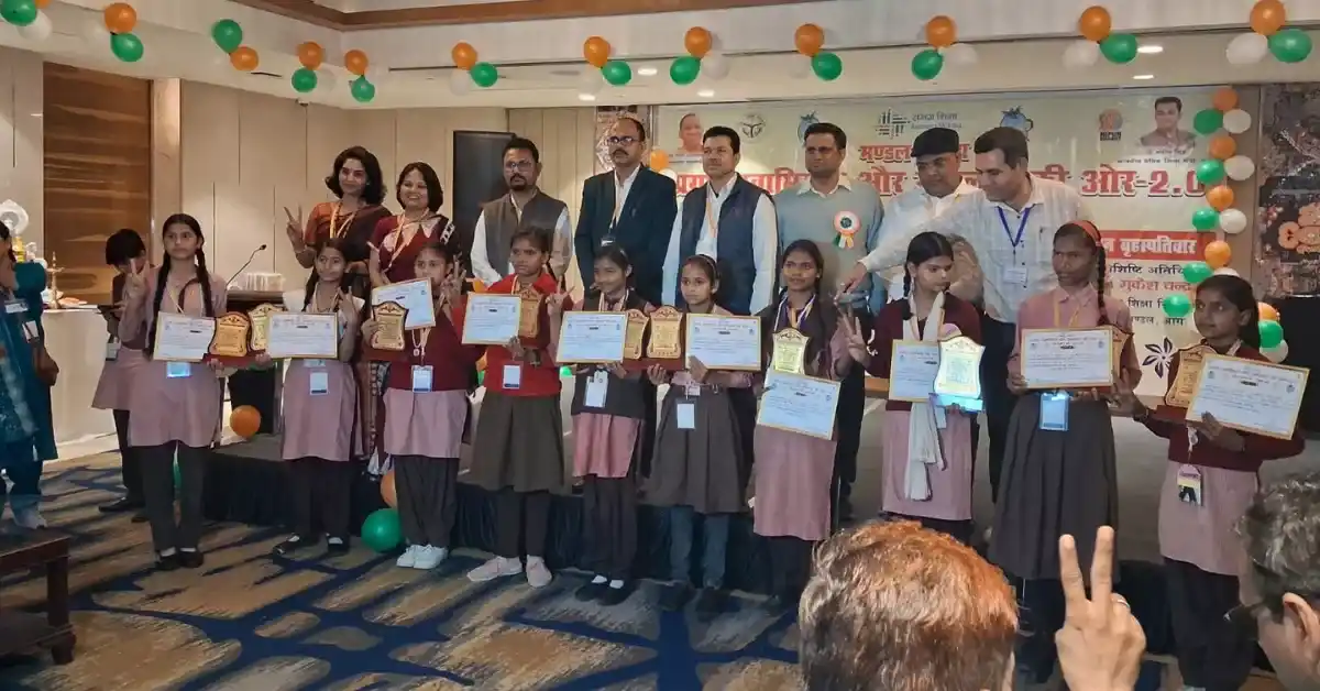 आगरा बाल उत्सव 2026, प्रगति स्वाभिमान सफलता 2.0 कार्यक्रम, बेसिक शिक्षा विभाग आगरा, मीना मंच प्रतियोगिता आगरा, बालिका शिक्षा कार्यक्रम आगरा, राज्य स्तर चयन आगरा मंडल, हॉलिडे इन एमजी रोड कार्यक्रम, संयुक्त विकास आयुक्त उमेशमणि त्रिपाठी, डायट आगरा समाचार, बाल उत्सव राज्य स्तर प्रतियोगिता