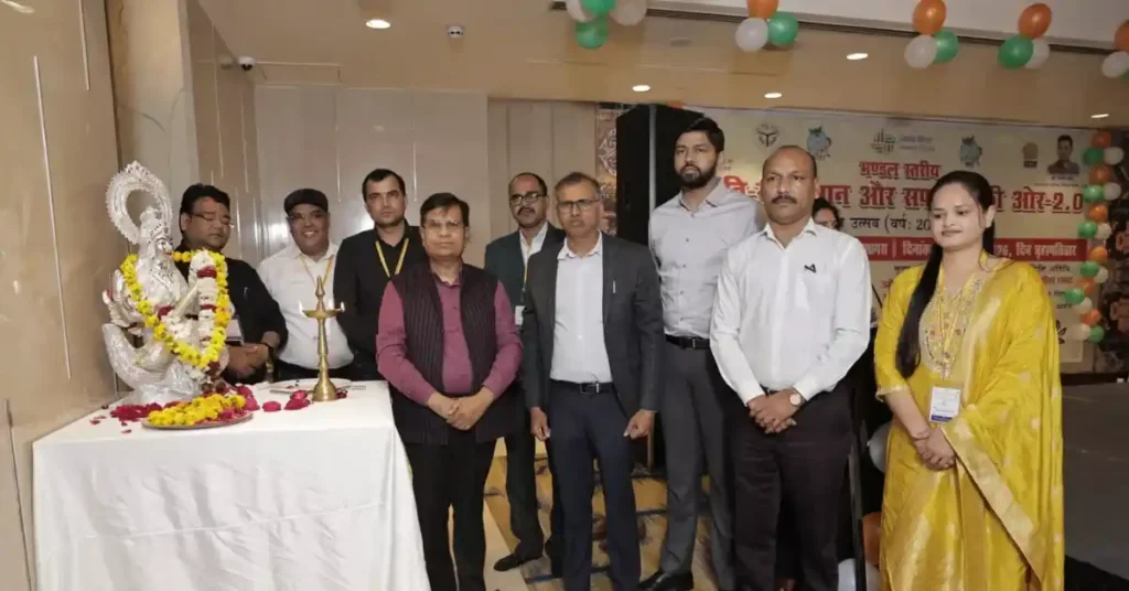 आगरा बाल उत्सव 2026, प्रगति स्वाभिमान सफलता 2.0 कार्यक्रम, बेसिक शिक्षा विभाग आगरा, मीना मंच प्रतियोगिता, बालिका शिक्षा आगरा मंडल, राज्य स्तर चयन छात्राएं, हॉलिडे इन एमजी रोड कार्यक्रम, संयुक्त विकास आयुक्त उमेशमणि त्रिपाठी, डायट आगरा समाचार, मंडल स्तरीय बाल उत्सव 2026