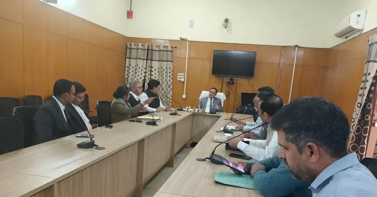 वृहद विधिक सेवा मेगा शिविर, आगरा विधिक सेवा मेगा शिविर 2026, संजय कुमार मलिक जनपद न्यायाधीश आगरा, जिला विधिक सेवा प्राधिकरण आगरा, राष्ट्रीय विधिक सेवा प्राधिकरण निर्देश, उत्तर प्रदेश राज्य विधिक सेवा प्राधिकरण, आगरा जनकल्याणकारी योजना शिविर, विधिक साक्षरता कार्यक्रम आगरा, ऑन द स्पॉट पंजीयन योजना लाभ, निर्बल वर्ग सहायता शिविर, आगरा ताजा प्रशासनिक समाचार