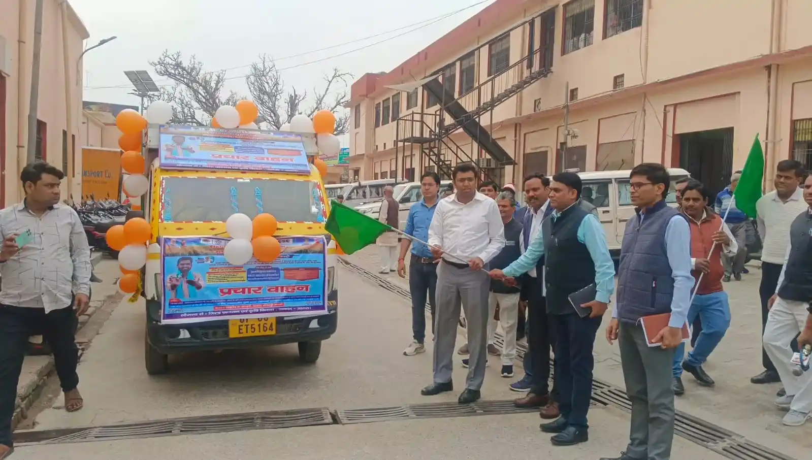 आगरा फार्मर रजिस्ट्री 2026, एग्रीस्टैक योजना उत्तर प्रदेश, डीएम अरविंद मल्लप्पा बंगारी आगरा, किसान सम्मान निधि रजिस्ट्री अनिवार्य, फार्मर गोल्डन कार्ड आगरा, कृषि योजनाएं डिजिटल पंजीकरण, आगरा किसान समाचार, सीएससी फार्मर रजिस्ट्रेशन, फसल बीमा हेतु फार्मर रजिस्ट्री, आगरा ताजा कृषि खबर