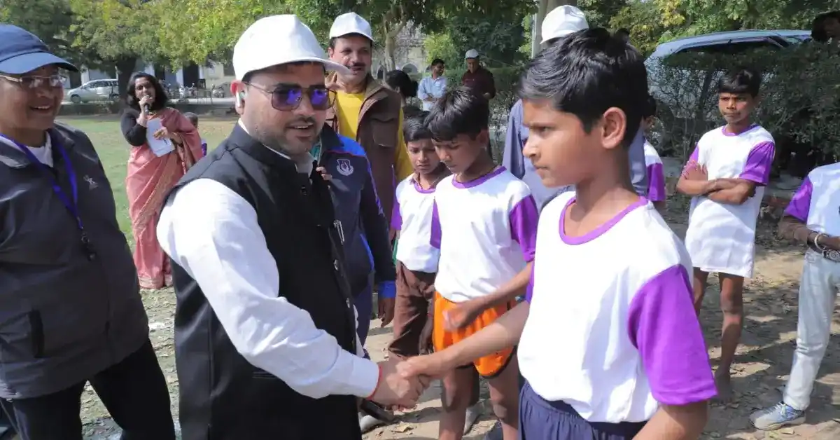 पीएम श्री बल्हेरा अकोला शुभम, आगरा जनपद स्तरीय खेलकूद प्रतियोगिता 2026, आरबीएस महाविद्यालय खेल आयोजन, व्यक्तिगत चैंपियन शुभम, बेसिक शिक्षा परिषद खेल प्रतियोगिता, आगरा स्कूल स्पोर्ट्स न्यूज, 100 मीटर दौड़ विजेता आगरा, छात्र खेल उपलब्धि आगरा, पीएम श्री विद्यालय खेल समाचार, आगरा ताजा शिक्षा खेल खबर