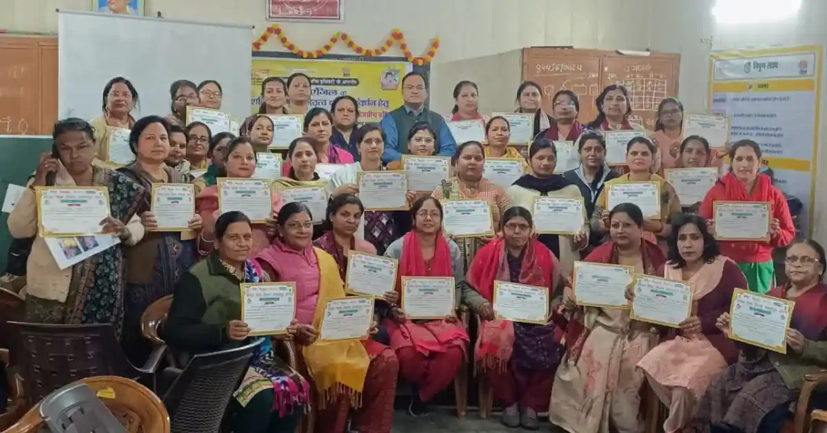 एत्मादपुर मीना मंच प्रशिक्षण, Power Angel Meena Manch Etmadpur, girls empowerment Agra, POCSO awareness training UP, बालिका सुरक्षा प्रशिक्षण, Mahendra Singh BEO Etmadpur, education news Agra, Google Discover UP education news