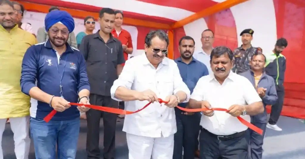 अस्मिता लीग आगरा, अंतरराष्ट्रीय महिला दिवस आगरा, SP Singh Baghel Agra news, women race competition agra, Eklavya stadium agra event, MY Bharat program news, women empowerment sports india, Agra sports news