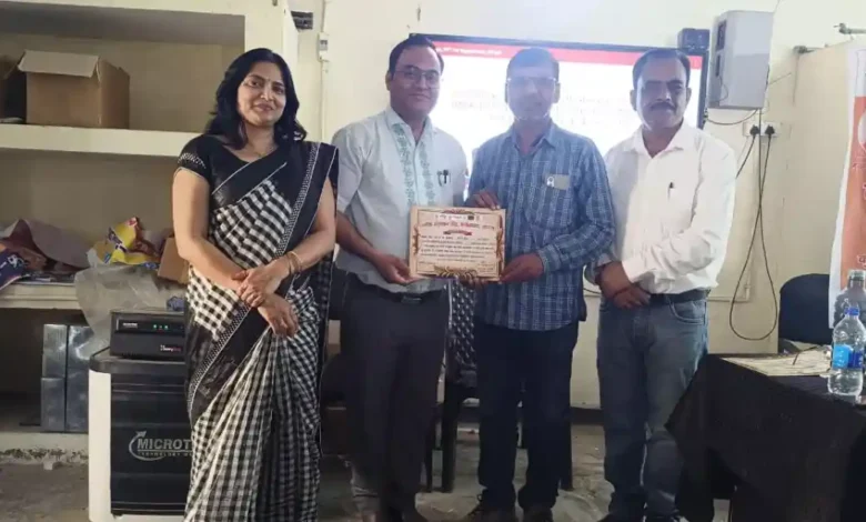 पावर एंजेल मीना मंच प्रशिक्षण, मीना मंच प्रशिक्षण आगरा, Fatehabad Meena Manch training program, Agra girl empowerment program, Power Angel Meena Manch news, Agra education training news, POCSO awareness training agra, Meena Manch UP program, Agra block education training, girl leadership program agra