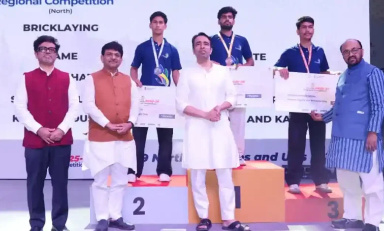 विधान परिषद समीक्षा बैठक आगरा, Niyam Punarikshan Samiti meeting agra, Hariom Pandey agra meeting, Agra government review meeting news, UP legislative council committee meeting, Agra development review news, government schemes review agra, Agra administrative meeting