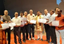 निपुण भारत मिशन आगरा, 451 निपुण विद्यालय, आगरा शिक्षा समाचार, बेसिक शिक्षा विभाग यूपी, शिक्षक सम्मान समारोह आगरा, निपुण विद्यालय सूची, डीएलएड असेसमेंट यूपी, प्राथमिक शिक्षा सुधार, agra latest education news hindi, nipun bharat mission up, school quality improvement india, teacher award program up