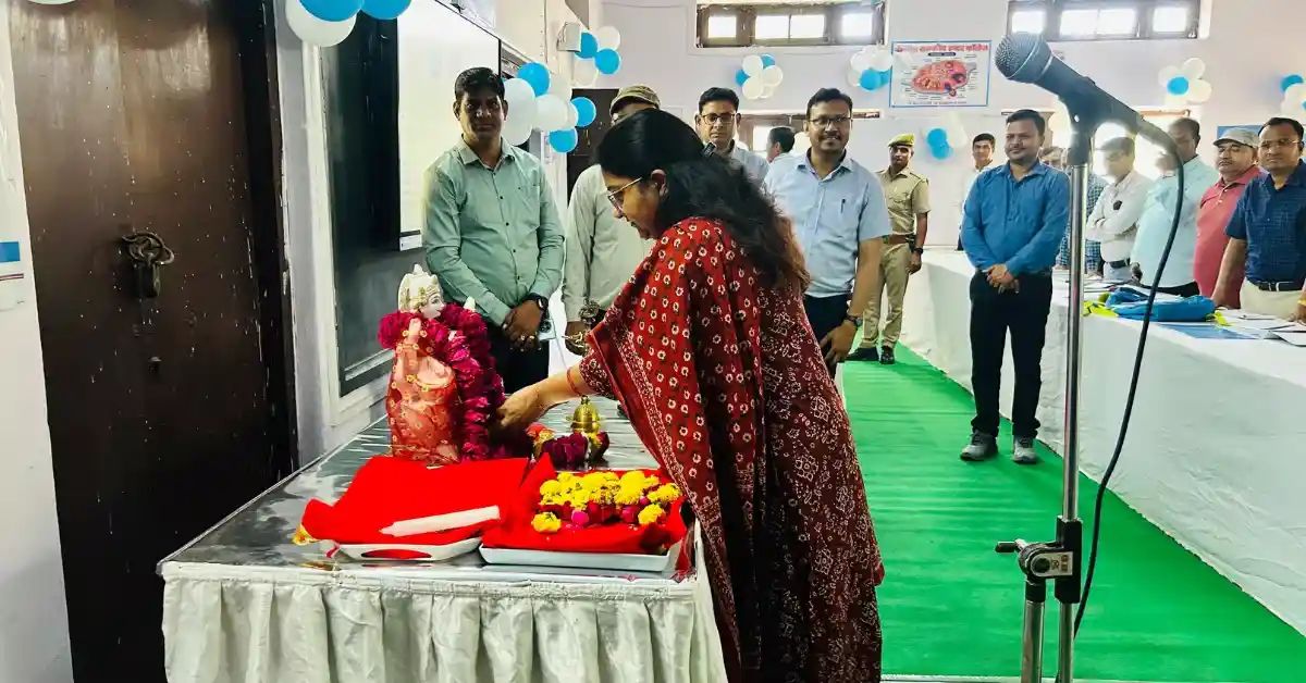 जनगणना-2027 प्रशिक्षण आगरा, Agra census training 2027, Arvind Mallappa Bangari census workshop, digital census India 2027, census house listing UP 2026, Agra administration news, census field trainers training agra, enumerator training census UP