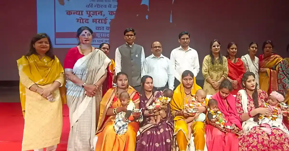 सूरसदन आगरा कार्यक्रम, कन्या पूजन आगरा, अन्नप्राशन कार्यक्रम यूपी, योगी सरकार 9 वर्ष, डॉ बबीता सिंह चौहान, महिला कल्याण विभाग यूपी, कन्या सुमंगला योजना, गोद भराई कार्यक्रम, मिशन शक्ति अभियान 5.0, आगरा न्यूज हिंदी, बेटी सम्मान कार्यक्रम, यूपी सरकार उपलब्धियां, agra latest news today, kanya poojan ceremony up