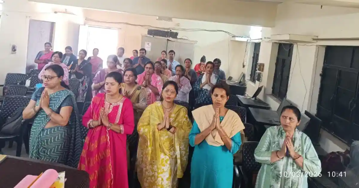 मीना मंच प्रशिक्षण आगरा, Fatehabad Meena Manch training program, Agra girl empowerment program, Power Angel Meena Manch news, Agra education training news, POCSO awareness training agra, Meena Manch UP program, Agra block education training, girl leadership program agra