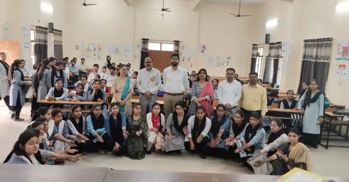 रंगोली मेहंदी प्रतियोगिता आगरा, DIET Agra Rangoli Mehndi competition, D.El.Ed trainees cultural event agra, Agra education news, DIET Agra students activities, teacher training institute agra news, D.El.Ed trainees competition agra, Agra DIET cultural program