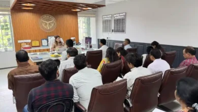 स्कूल चलो अभियान आगरा, सीडीओ प्रतिभा सिंह बैठक, बेसिक शिक्षा विभाग यूपी, छात्र नामांकन अभियान, आगरा शिक्षा समाचार, स्कूल एडमिशन ड्राइव यूपी, शिक्षा जागरूकता कार्यक्रम, primary school enrollment up, agra latest news hindi, school chalo abhiyan up, education campaign india, student attendance improvement up