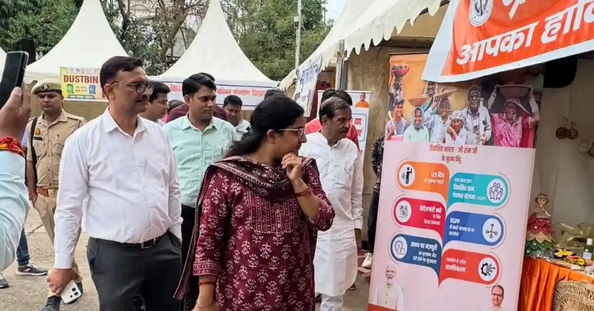 आगरा किसान कार्यक्रम, अन्नदाता किसान समृद्धि, सूरसदन आगरा न्यूज, योगी सरकार 9 वर्ष, किसान सम्मान समारोह यूपी, पीएम कुसुम योजना आगरा, कृषि यंत्रीकरण योजना, नंदनी योजना पशुपालन, आगरा कृषि समाचार, किसान प्रशिक्षण कार्यक्रम यूपी, यूपी सरकार योजनाएं किसान, agra farmer news hindi, agriculture development up, kisan sammelan agra