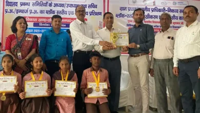 खेरागढ़ शैक्षिक सम्मान समारोह, NMMS पास छात्र आगरा, inspire award students agra, basic shiksha department agra news, student achievement kheragarh agra, teacher honour agra school, agra education news hindi, rural students success agra