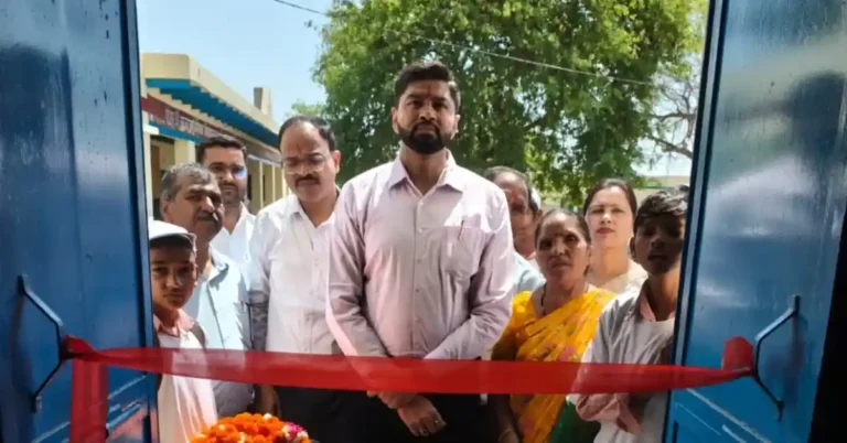 Agra Breaking News: पीएम श्री उच्च प्राथमिक विद्यालय बल्हेरा के छात्रों का ADRDE भ्रमण, स्कूल में विज्ञान व ICT लैब का उद्घाटन पीएम श्री उच्च प्राथमिक विद्यालय बल्हेरा, ADRDE आगरा भ्रमण, बल्हेरा विद्यालय छात्र, विज्ञान लैब उद्घाटन, ICT लैब स्कूल, पीएम श्री विद्यालय कार्यक्रम, छात्र शैक्षिक भ्रमण, आगरा शिक्षा समाचार, school educational tour india, agra latest education news hindi, science lab inauguration up, student exposure visit adrde