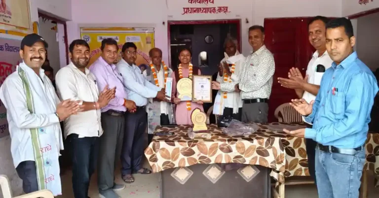 Kheragarh Breaking News: फजियतपुरा की अंशिका का अटल आवासीय विद्यालय में चयन, माता-पिता व शिक्षक सम्मानित अंशिका चयन अटल आवासीय विद्यालय, फजियतपुरा छात्रा सफलता, आगरा शिक्षा समाचार, छात्र सम्मान समारोह, ग्रामीण छात्र सफलता कहानी, atal residential school result up, agra latest education news hindi, student achievement india, scholarship exam success story, rural girl success up