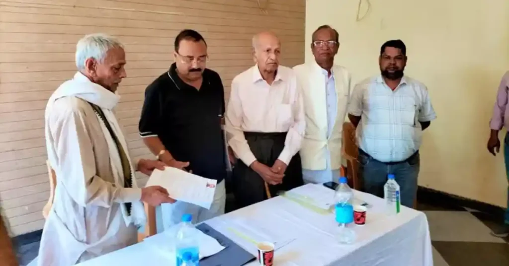 Agra Breaking News: गणपति क्लासिक RWA चुनाव: नामांकन प्रक्रिया शांतिपूर्ण संपन्न, सभी पदों पर एक-एक प्रत्याशी तय गणपति क्लासिक RWA चुनाव