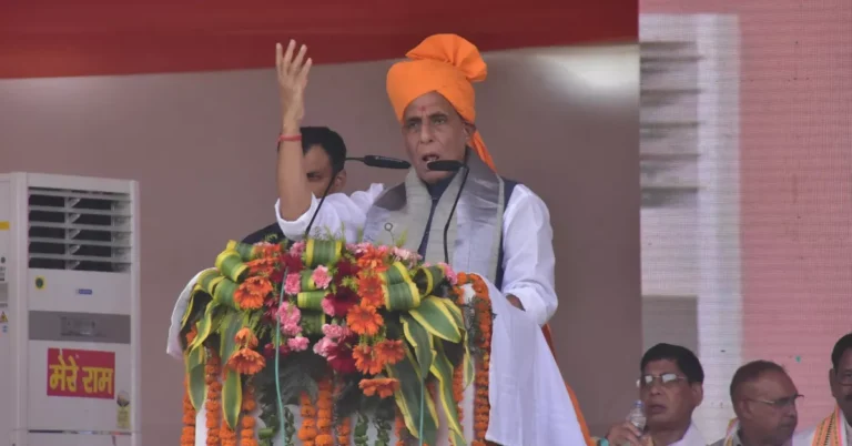 राजनाथ सिंह आगरा, महाराणा प्रताप प्रतिमा अनावरण, शमसाबाद आगरा समाचार, रक्षा मंत्री राजनाथ सिंह, महाराणा प्रताप जयंती, वीर शिरोमणि महाराणा प्रताप, आगरा जनसभा, राजनाथ सिंह भाषण, नरेंद्र मोदी सरकार 12 साल, डबल इंजन सरकार, राष्ट्रीय सुरक्षा, ऑपरेशन सिंदूर, पाकिस्तान आतंकवाद, सिंधु जल संधि, आयुष्मान भारत योजना, प्रधानमंत्री किसान सम्मान निधि, योगी आदित्यनाथ सरकार, उत्तर प्रदेश विकास, किसान कल्याण योजना, प्रधानमंत्री आवास योजना, जल जीवन मिशन, भारतीय सेना, भारत की वैश्विक प्रतिष्ठा, भाजपा जनसभा आगरा, एसपी सिंह बघेल, राजकुमार चाहर, नवीन जैन, योगेंद्र उपाध्याय, बेबी रानी मौर्य, धर्मवीर प्रजापति, डॉ जीएस धर्मेश, पुरुषोत्तम खंडेलवाल, भाजपा आगरा, आगरा राजनीति समाचार, उत्तर प्रदेश राजनीति, राष्ट्रवाद, भारतीय संस्कृति, महाराणा प्रताप इतिहास, स्वाभिमान और राष्ट्रभक्ति, आगरा हिंदी न्यूज, लेटेस्ट आगरा समाचार, भाजपा कार्यक्रम, शमसाबाद न्यूज, भारत विकास, मोदी सरकार उपलब्धियां, कानून व्यवस्था उत्तर प्रदेश, आत्मनिर्भर भारत, स्थानीय उत्पाद प्रोत्साहन, Google Discover Hindi News, Trending Political News Hindi, Agra Latest News.