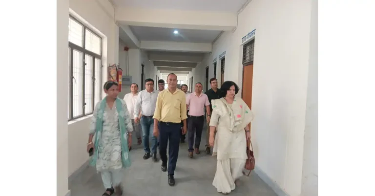 Kheragarh Breaking: संयुक्त शिक्षा निदेशक प्रो. शशि कपूर ने राजकीय महाविद्यालय सैंया का किया औचक निरीक्षण, प्रवेश अभियान तेज करने के निर्देश आगरा न्यूज, Agra News, सैंया कॉलेज, राजकीय महाविद्यालय सैंया, संयुक्त शिक्षा निदेशक, प्रो शशि कपूर, प्रयागराज उच्च शिक्षा विभाग, उच्च शिक्षा विभाग उत्तर प्रदेश, सैंया आगरा, खेरागढ़ समाचार, आगरा शिक्षा समाचार, कॉलेज निरीक्षण, प्रवेश अभियान, उच्च शिक्षा आगरा, सरकारी कॉलेज आगरा, छात्रवृत्ति योजना, रोजगारोन्मुखी पाठ्यक्रम, गुणवत्तापूर्ण शिक्षा, कॉलेज प्रवेश 2026, छात्र-छात्राओं की सुविधाएं, महाविद्यालय निरीक्षण, डॉ रविन्द्र कुमार, शिक्षा विभाग समाचार, Agra Education News, Government College Saiyan, Uttar Pradesh Higher Education, College Admission News, Google Discover Hindi News, हिंदी दैनिक समाचार