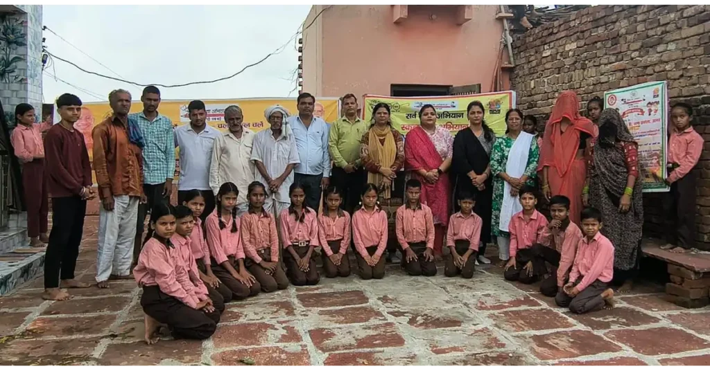 Agra Breaking: आगरा के प्राथमिक विद्यालय खेड़िया में स्कूल चलो अभियान, बच्चों ने नुक्कड़ नाटक से सरकारी स्कूलों में नामांकन के लिए किया जागरूक आगरा न्यूज, Agra News, स्कूल चलो अभियान, School Chalo Abhiyan, प्राथमिक विद्यालय खेड़िया, अकोला आगरा, सरकारी विद्यालय नामांकन, जागरूकता रैली, नुक्कड़ नाटक, बालिका शिक्षा, बेसिक शिक्षा विभाग, उत्तर प्रदेश शिक्षा विभाग, पूजा शर्मा प्रधानाध्यापिका, सरकारी स्कूल प्रवेश, स्कूल एडमिशन 2026, गुणवत्तापूर्ण शिक्षा, शिक्षा जागरूकता अभियान, ग्रामीण शिक्षा, सरकारी स्कूल समाचार, प्राथमिक शिक्षा आगरा, ग्राम प्रधान रामकुमार, हरदौल सिंह, Agra Education News, Government School Admission, Basic Education Uttar Pradesh, Google Discover Hindi News, हिंदी दैनिक समाचार