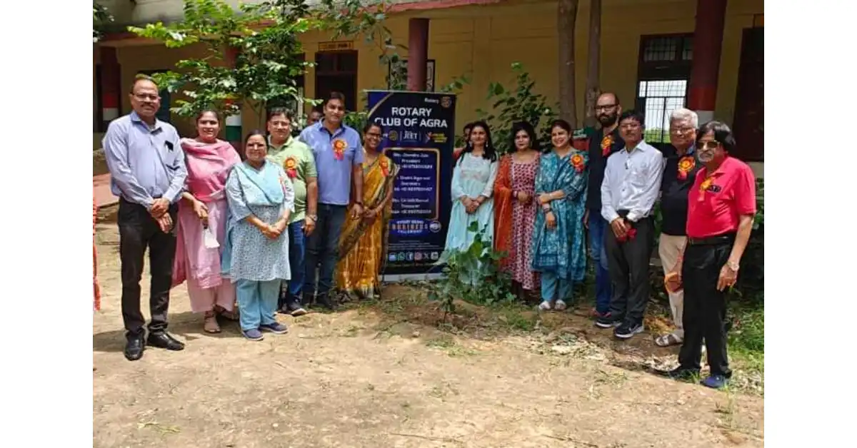 रोटरी क्लब ऑफ आगरा, रोटरी क्लब आगरा, आगरा स्कूल समाचार, विद्यालय को फर्नीचर भेंट, स्कूल फर्नीचर वितरण, राजकीय मॉडल इंटर कॉलेज बीजामई, पंडित दीनदयाल उपाध्याय राजकीय मॉडल इंटर कॉलेज, बीजामई बरौली अहीर, बरौली अहीर आगरा, विद्यार्थियों को बेहतर शिक्षण सुविधा, शिक्षा के क्षेत्र में समाज सेवा, रोटरी क्लब शिक्षा परियोजना, सामुदायिक सेवा परियोजना, आगरा शिक्षा समाचार, डॉ मनोज वार्ष्णेय, डायट आगरा, जितेंद्र जैन रोटरी क्लब, विद्यालय में वृक्षारोपण, वन महोत्सव सप्ताह, पर्यावरण संरक्षण आगरा, छात्र सांस्कृतिक कार्यक्रम, योग प्रदर्शन विद्यालय, सरकारी स्कूल सुविधाएं, विद्यार्थियों के लिए फर्नीचर, आगरा ताजा खबर, आगरा लोकल न्यूज, आगरा हिंदी समाचार, शिक्षा समाचार उत्तर प्रदेश, Google Discover Hindi News, Agra Education News
