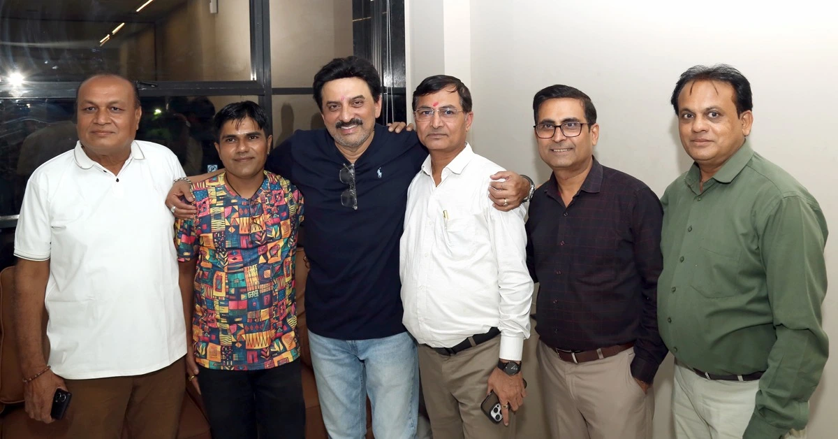 गुजराती फिल्म, गुजराती सिनेमा, मैं तो पलवड़े बांधी प्रीत, Mai To Palavde Bandhi Preet, जशवंत गांगाणी, राज गांगाणी, हितेन कुमार, राजलक्ष्मी, गुजराती क्लासिक फिल्म, गुजराती मूवी 2026, 4K HD रेस्टोरेशन, देवलो जीवली प्रेम कहानी, सौराष्ट्र संस्कृति, पारिवारिक मूल्य, भारतीय संस्कृति, गौमाता पर आधारित फिल्म, पशु प्रेम, भावनात्मक फिल्म, गुजराती सुपरहिट फिल्म, नरेंद्र मोदी सम्मानित फिल्म, गुजरात राज्य सरकार पुरस्कार, Gujarati Cinema News, Gujarati Movie News, Hiten Kumar, Gujarati Classic Movie, Gujarati Film Re Release, Entertainment News Hindi, Google Discover Hindi News, हिंदी दैनिक समाचार