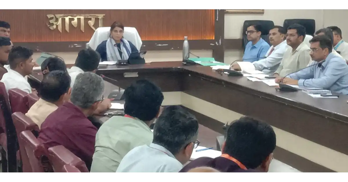 आगरा न्यूज, Agra News, प्रधानमंत्री सूर्य घर योजना, PM Surya Ghar Yojana, सूर्य घर मुफ्त बिजली योजना, सोलर रूफटॉप योजना, Solar Rooftop Scheme, आगरा सोलर योजना, सीडीओ प्रतिभा सिंह, प्रतिभा सिंह आगरा, विकास भवन आगरा, नेडा आगरा, NEDA Agra, सोलर पावर प्लांट, सोलर रूफटॉप स्थापना, सोलर सब्सिडी योजना, घरेलू सोलर पैनल, टोरंट पावर आगरा, डीवीवीएनएल आगरा, बैंक पेंडेंसी, SBI, PNB, कैनरा बैंक, यूनियन बैंक ऑफ इंडिया, स्वच्छ ऊर्जा, Renewable Energy India, उत्तर प्रदेश सोलर योजना, Solar Energy News, Government Scheme News, Google Discover Hindi News, Google News Hindi, हिंदी दैनिक समाचार