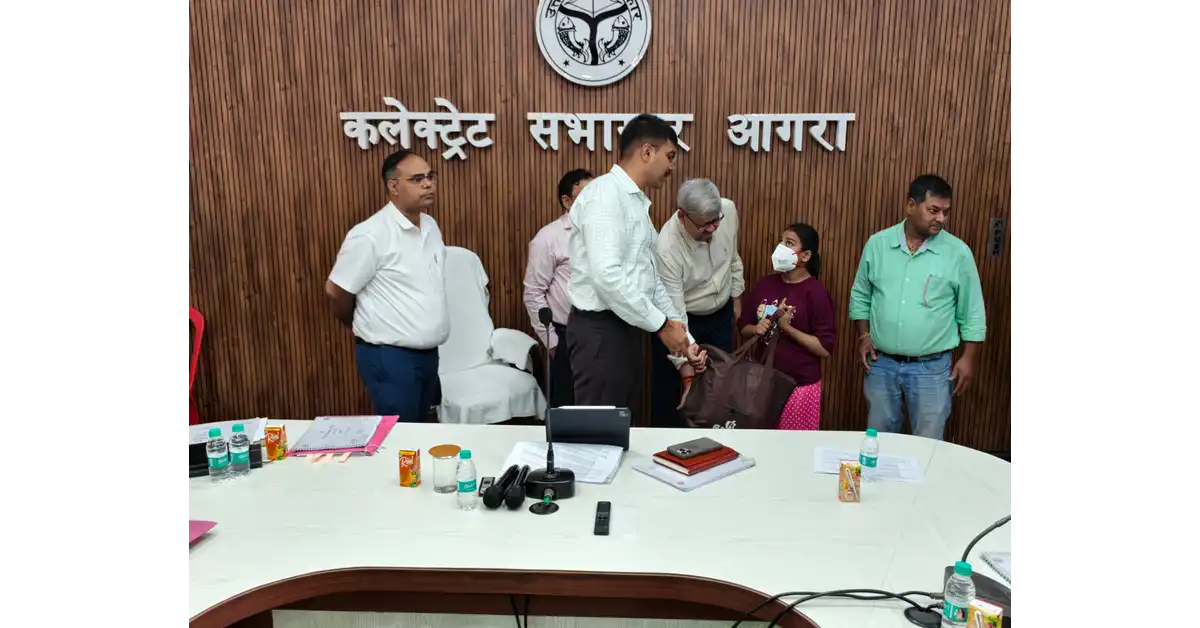 स्वास्थ्य सेवाओं पर डीएम मनीष बंसल सख्त