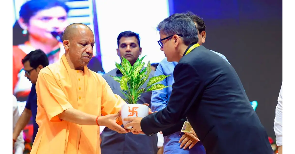 मुख्यमंत्री शिक्षक कैशलेस चिकित्सा योजना, योगी आदित्यनाथ, योगी आदित्यनाथ आगरा दौरा, शिक्षक कैशलेस चिकित्सा योजना, उत्तर प्रदेश शिक्षक योजना, उच्च शिक्षा शिक्षक, 7.50 लाख शिक्षक, ₹5 लाख कैशलेस इलाज, स्वास्थ्य कार्ड योजना, शिक्षक स्वास्थ्य सुरक्षा, Punjab National Bank MOU, पंजाब नेशनल बैंक, उच्च शिक्षा विभाग उत्तर प्रदेश, डॉ भीमराव आंबेडकर विश्वविद्यालय आगरा, शिवाजी मंडपम, योगेंद्र उपाध्याय, प्रो एसपी सिंह बघेल, शिक्षक कल्याण योजना, शिक्षक स्वास्थ्य बीमा, सरकारी अस्पताल कैशलेस इलाज, निजी अस्पताल कैशलेस इलाज, यूपी शिक्षा समाचार, Agra News, Uttar Pradesh News, Higher Education News, Teacher Health Scheme, Cashless Medical Scheme UP, Google Discover Hindi News, Google News Hindi, हिंदी दैनिक समाचार