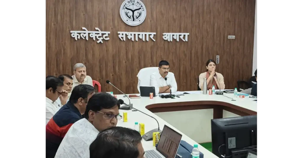 आगरा न्यूज, Agra News, आगरा स्वास्थ्य समाचार, जिला स्वास्थ्य समिति आगरा, जिलाधिकारी मनीष बंसल, डीएम मनीष बंसल, मनीष बंसल स्वास्थ्य बैठक, जिला स्वास्थ्य समिति बैठक, स्वास्थ्य विभाग आगरा, राष्ट्रीय स्वास्थ्य मिशन, NHM Agra, जननी सुरक्षा योजना, JSY भुगतान, जननी सुरक्षा योजना भुगतान, मंत्रा पोर्टल, आयुष्मान भारत योजना, आयुष्मान कार्ड, 70 वर्ष से अधिक आयु आयुष्मान कार्ड, बुजुर्गों के आयुष्मान कार्ड, आयुष्मान कार्ड आगरा, एचपीवी टीकाकरण, HPV वैक्सीनेशन, छात्राओं का एचपीवी टीकाकरण, स्कूलों में HPV टीकाकरण, सर्वाइकल कैंसर से बचाव, संस्थागत प्रसव, संपूर्ण टीकाकरण, संचारी रोग नियंत्रण, वेक्टर जनित रोग, दस्तक अभियान, ई-संजीवनी, ई-कवच, आभा आईडी, टीबी उन्मूलन कार्यक्रम, राष्ट्रीय क्षय रोग उन्मूलन, राष्ट्रीय कुष्ठ उन्मूलन कार्यक्रम, परिवार नियोजन कार्यक्रम, स्वास्थ्य योजनाएं आगरा, स्वास्थ्य योजना लाभार्थी, पात्र लाभार्थियों का शत प्रतिशत कवरेज, आगरा हेल्थ न्यूज, Uttar Pradesh Health News, Agra Health News, Ayushman Card Agra, HPV Vaccination Agra, JSY Scheme, Google Discover Hindi News, Hindi Dainik Samachar