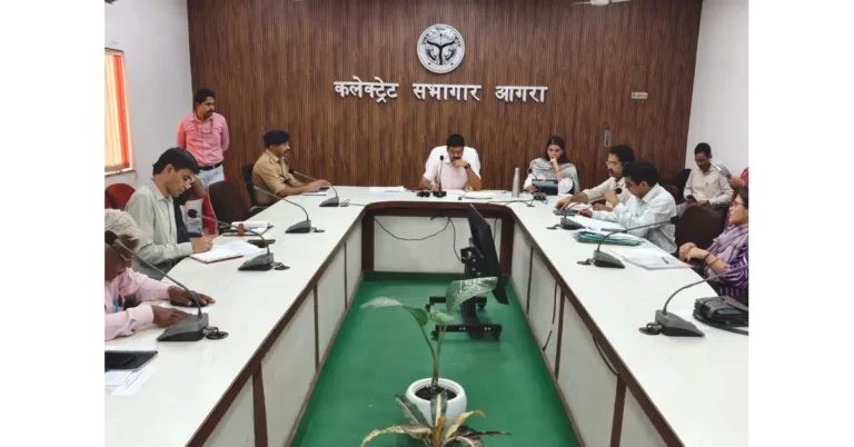 Agra News: बाल विवाह और बालश्रम पर DM मनीष बंसल सख्त, रेस्क्यू और पुनर्वास के निर्देश आगरा बाल विवाह, आगरा बालश्रम, बाल विवाह मुक्त आगरा, बालश्रम मुक्त आगरा, आगरा न्यूज, Agra News, जिलाधिकारी मनीष बंसल, DM मनीष बंसल, आगरा डीएम, जिला बाल कल्याण समिति, जिला बाल संरक्षण समिति, बाल संरक्षण आगरा, बाल कल्याण एवं संरक्षण समिति, बाल श्रमिक रेस्क्यू, बाल श्रम रोकथाम, बाल विवाह रोकथाम, बाल संरक्षण तंत्र, बच्चों का रेस्क्यू, बच्चों का पुनर्वास, जरूरतमंद बच्चों की मदद, बाल अधिकार, चाइल्ड हेल्पलाइन 1098, Child Helpline 1098, जिला बाल संरक्षण इकाई, DCPU Agra, बाल कल्याण समिति, किशोर न्याय बोर्ड, बाल देखरेख संस्थान, दत्तक ग्रहण योजना, फॉस्टर केयर योजना, स्पॉन्सरशिप योजना, आफ्टर केयर योजना, बाल तस्करी रोकथाम, बाल श्रम समाचार, बाल विवाह समाचार, उत्तर प्रदेश बाल संरक्षण, Uttar Pradesh Child Protection, Agra Child Labour News, Agra Child Marriage News, Google Discover Hindi News, हिंदी दैनिक समाचार