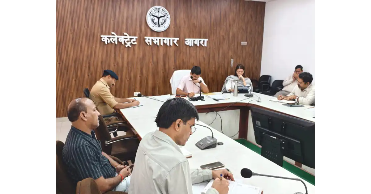 आगरा बाल विवाह, आगरा बालश्रम, बाल विवाह मुक्त आगरा, बालश्रम मुक्त आगरा, आगरा न्यूज, Agra News, जिलाधिकारी मनीष बंसल, DM मनीष बंसल, आगरा डीएम, जिला बाल कल्याण समिति, जिला बाल संरक्षण समिति, बाल संरक्षण आगरा, बाल कल्याण एवं संरक्षण समिति, बाल श्रमिक रेस्क्यू, बाल श्रम रोकथाम, बाल विवाह रोकथाम, बाल संरक्षण तंत्र, बच्चों का रेस्क्यू, बच्चों का पुनर्वास, जरूरतमंद बच्चों की मदद, बाल अधिकार, चाइल्ड हेल्पलाइन 1098, Child Helpline 1098, जिला बाल संरक्षण इकाई, DCPU Agra, बाल कल्याण समिति, किशोर न्याय बोर्ड, बाल देखरेख संस्थान, दत्तक ग्रहण योजना, फॉस्टर केयर योजना, स्पॉन्सरशिप योजना, आफ्टर केयर योजना, बाल तस्करी रोकथाम, बाल श्रम समाचार, बाल विवाह समाचार, उत्तर प्रदेश बाल संरक्षण, Uttar Pradesh Child Protection, Agra Child Labour News, Agra Child Marriage News, Google Discover Hindi News, हिंदी दैनिक समाचार