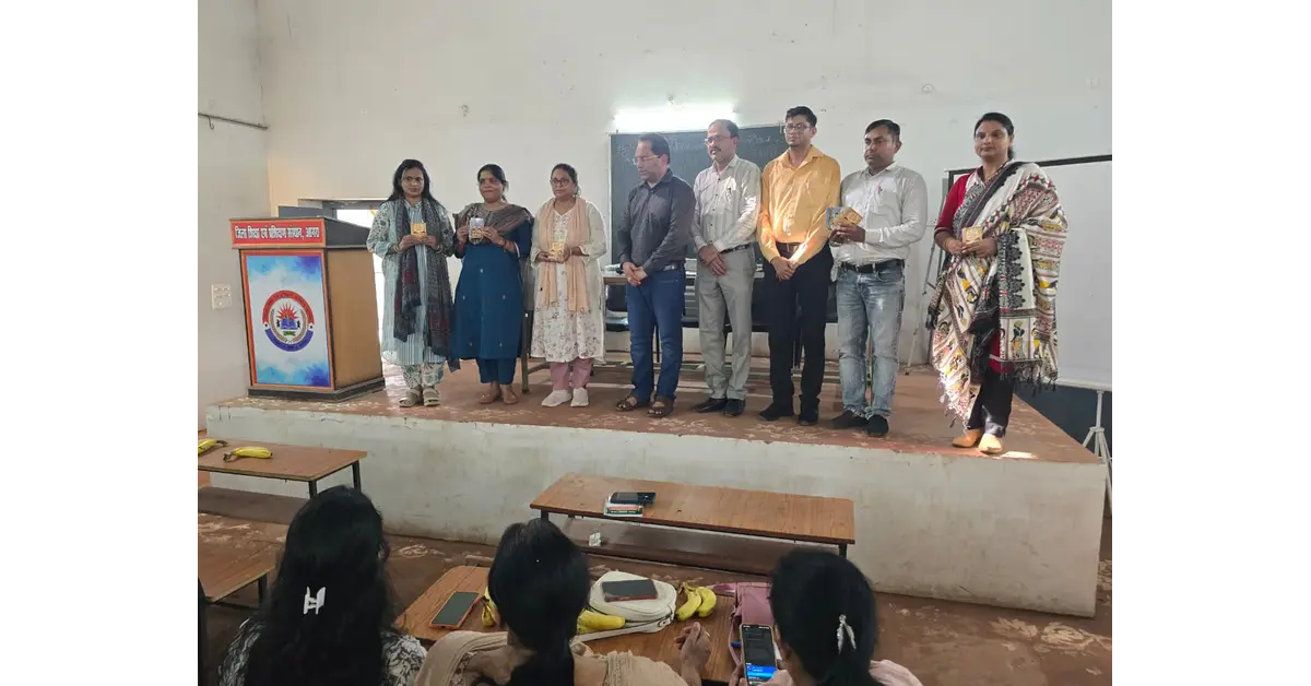आगरा न्यूज, Agra News, डायट आगरा, जिला शिक्षा एवं प्रशिक्षण संस्थान आगरा, निपुण भारत मिशन, निपुण आकलन, निपुण विद्यालय, निपुण लक्ष्य, निपुण प्लस लक्ष्य ऐप, शिक्षक संकुल समीक्षा बैठक, शिक्षक संकुल आगरा, 530 शिक्षक संकुल, त्रैमासिक समीक्षा बैठक आगरा, प्राथमिक शिक्षा आगरा, बेसिक शिक्षा विभाग आगरा, विजय प्रताप सिंह, प्राचार्य डायट आगरा, निपुण भारत मिशन आगरा, बच्चों का आकलन, छात्र आकलन, मासिक छात्र आकलन, अक्टूबर तक निपुण लक्ष्य, नवंबर निपुण आकलन, उपचारात्मक शिक्षण, रेमेडियल टीचिंग, गतिविधि आधारित शिक्षण, स्मार्ट क्लास, दीक्षा ऐप, रीड अलॉन्ग ऐप, निपुण लक्ष्य ऐप, राष्ट्रीय ई-पुस्तकालय, टीएलएम, शिक्षक डायरी, शिक्षण योजना, गणित एवं विज्ञान किट, शिक्षक संदर्शिका, अभिभावक शिक्षक बैठक, SMC बैठक, शैक्षिक गुणवत्ता सुधार, प्राथमिक विद्यालय, सरकारी स्कूल शिक्षा, आगरा शिक्षा समाचार, Uttar Pradesh Education News, Nipun Bharat Mission, Nipun Assessment, Teacher Cluster Meeting, DIET Agra, Google Discover Hindi News, Hindi Dainik Samachar