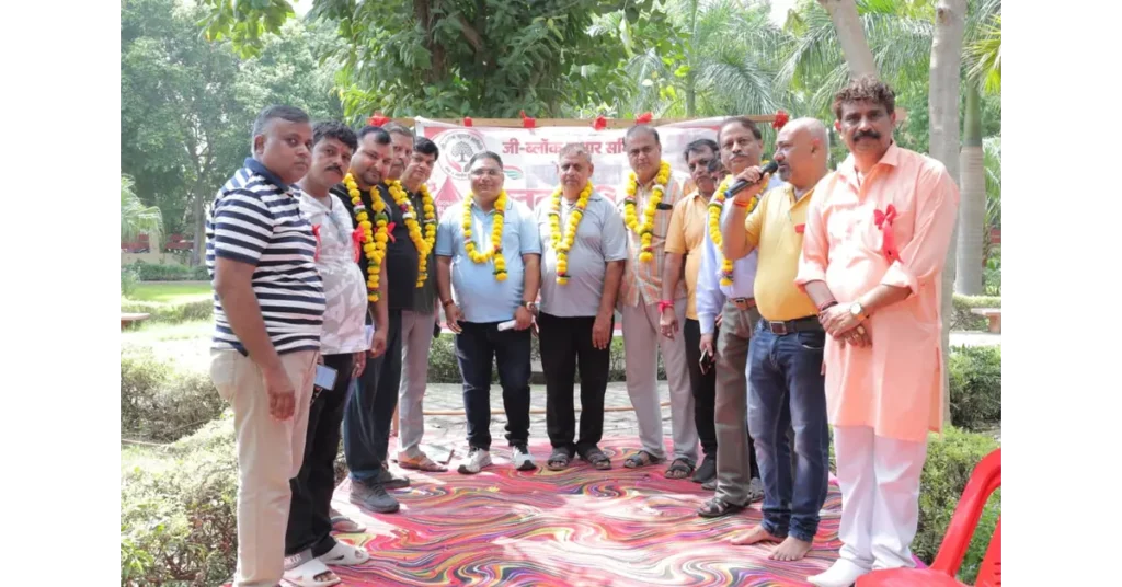 आगरा न्यूज, Agra News, आगरा समाचार, Agra Latest News, कमला नगर आगरा, Kamla Nagar Agra, जी-ब्लॉक सुधार समिति, G Block Sudhar Samiti, रक्तदान शिविर आगरा, Blood Donation Camp Agra, आगरा रक्तदान शिविर, 115 रक्तवीरों ने किया रक्तदान, 115 रक्तदाताओं ने रक्तदान किया, रक्तदान कैंप, Blood Donation Camp, रक्तवीर, रक्तदान महाअभियान, मानव सेवा, रक्तदान से मानव सेवा, पहली बार रक्तदान, यश वर्मा, राज गुप्ता, निःशुल्क स्वास्थ्य जांच, फ्री हेल्थ चेकअप, कोलेस्ट्रॉल जांच, ब्लड शुगर जांच, कैल्शियम जांच, स्वास्थ्य जागरूकता, सुमित गुप्ता, 31 पौधे, पर्यावरण संरक्षण, पौधरोपण, जी-ब्लॉक कमला नगर, राजीव वर्मा, अमिताभ गुप्ता, अनुज जैन क्रांति, मनीष चोपड़ा, द्रोणपाल सिंह, अनुपम सक्सेना, रंजना गुप्ता, शानू वर्मा, राधिका चोपड़ा, आगरा सामाजिक सेवा, Social Service Agra, Agra Blood Donation News, सामाजिक संगठन आगरा, रक्तदान जागरूकता, मानवता की सेवा, Google Discover News, Google News India