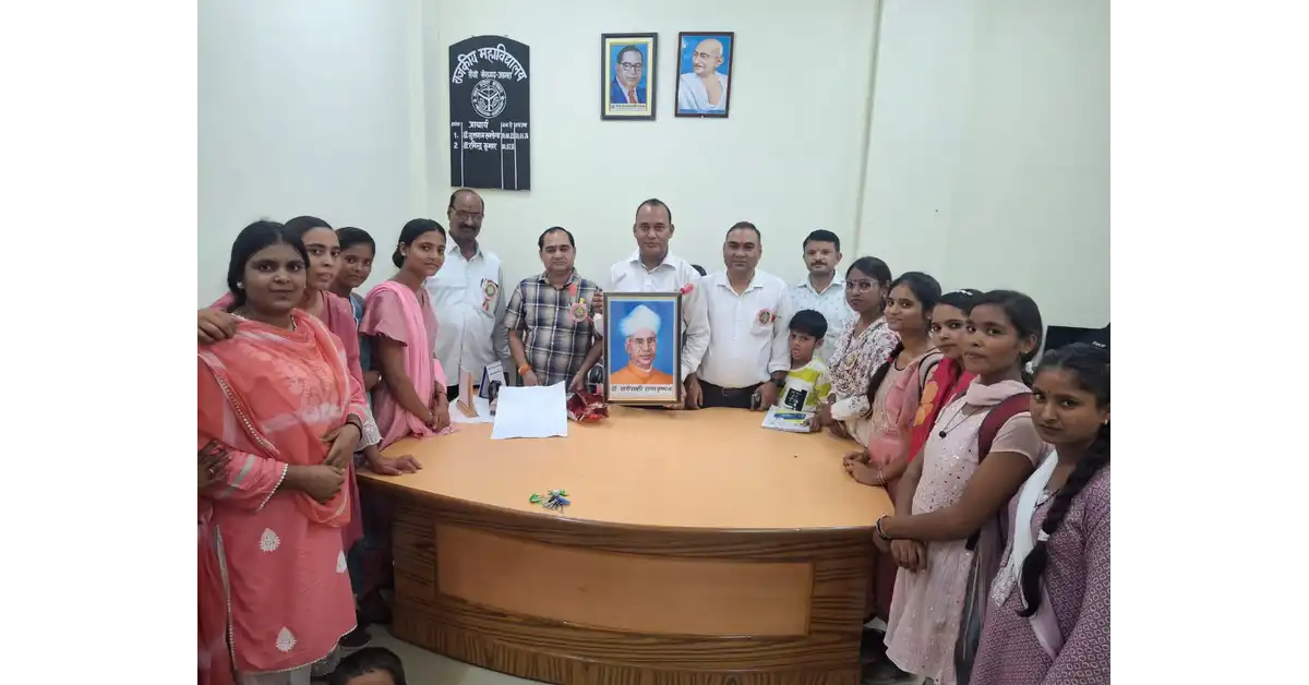 खेरागढ़ में शिक्षक दिवस समारोह, छात्राओं की सांस्कृतिक प्रस्तुतियों ने जीता दिल