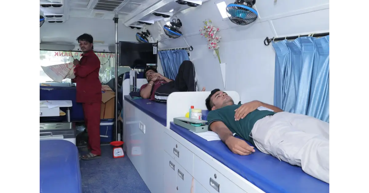 आगरा न्यूज, Agra News, आगरा समाचार, Agra Latest News, कमला नगर आगरा, Kamla Nagar Agra, जी-ब्लॉक सुधार समिति, G Block Sudhar Samiti, रक्तदान शिविर आगरा, Blood Donation Camp Agra, आगरा रक्तदान शिविर, 115 रक्तवीरों ने किया रक्तदान, 115 रक्तदाताओं ने रक्तदान किया, रक्तदान कैंप, Blood Donation Camp, रक्तवीर, रक्तदान महाअभियान, मानव सेवा, रक्तदान से मानव सेवा, पहली बार रक्तदान, यश वर्मा, राज गुप्ता, निःशुल्क स्वास्थ्य जांच, फ्री हेल्थ चेकअप, कोलेस्ट्रॉल जांच, ब्लड शुगर जांच, कैल्शियम जांच, स्वास्थ्य जागरूकता, सुमित गुप्ता, 31 पौधे, पर्यावरण संरक्षण, पौधरोपण, जी-ब्लॉक कमला नगर, राजीव वर्मा, अमिताभ गुप्ता, अनुज जैन क्रांति, मनीष चोपड़ा, द्रोणपाल सिंह, अनुपम सक्सेना, रंजना गुप्ता, शानू वर्मा, राधिका चोपड़ा, आगरा सामाजिक सेवा, Social Service Agra, Agra Blood Donation News, सामाजिक संगठन आगरा, रक्तदान जागरूकता, मानवता की सेवा, Google Discover News, Google News India