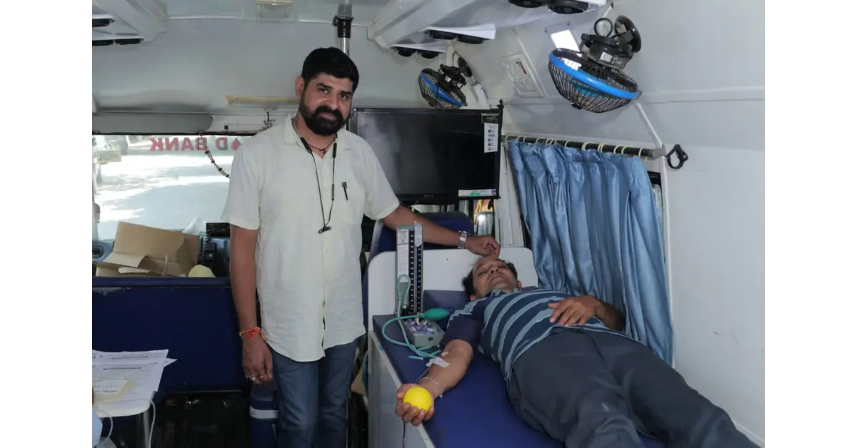 आगरा न्यूज, Agra News, आगरा समाचार, Agra Latest News, कमला नगर आगरा, Kamla Nagar Agra, जी-ब्लॉक सुधार समिति, G Block Sudhar Samiti, रक्तदान शिविर आगरा, Blood Donation Camp Agra, आगरा रक्तदान शिविर, 115 रक्तवीरों ने किया रक्तदान, 115 रक्तदाताओं ने रक्तदान किया, रक्तदान कैंप, Blood Donation Camp, रक्तवीर, रक्तदान महाअभियान, मानव सेवा, रक्तदान से मानव सेवा, पहली बार रक्तदान, यश वर्मा, राज गुप्ता, निःशुल्क स्वास्थ्य जांच, फ्री हेल्थ चेकअप, कोलेस्ट्रॉल जांच, ब्लड शुगर जांच, कैल्शियम जांच, स्वास्थ्य जागरूकता, सुमित गुप्ता, 31 पौधे, पर्यावरण संरक्षण, पौधरोपण, जी-ब्लॉक कमला नगर, राजीव वर्मा, अमिताभ गुप्ता, अनुज जैन क्रांति, मनीष चोपड़ा, द्रोणपाल सिंह, अनुपम सक्सेना, रंजना गुप्ता, शानू वर्मा, राधिका चोपड़ा, आगरा सामाजिक सेवा, Social Service Agra, Agra Blood Donation News, सामाजिक संगठन आगरा, रक्तदान जागरूकता, मानवता की सेवा, Google Discover News, Google News India