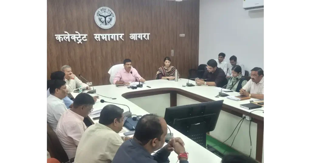 Agra Breaking: आगरा में डेंगू को लेकर डीएम मनीष बंसल सख्त, लक्षण वाले मामलों की होगी निगरानी संचारी रोग नियंत्रण अभियान 2026, दस्तक अभियान 2026, आगरा डेंगू, आगरा डेंगू न्यूज, Agra Dengue News, डेंगू रोकथाम आगरा, आगरा न्यूज, Agra News, डीएम मनीष बंसल, जिलाधिकारी मनीष बंसल, डेंगू जैसे लक्षण, डेंगू जांच, डेंगू की रोकथाम, मलेरिया रोकथाम, डेंगू-मलेरिया अभियान, संचारी रोग नियंत्रण अक्टूबर 2026, दस्तक अभियान अक्टूबर 2026, 1 अक्टूबर से संचारी रोग अभियान, 12 अक्टूबर से दस्तक अभियान, फॉगिंग अभियान आगरा, एंटी लार्वा अभियान, एंटी लार्वा गतिविधि, जलभराव नियंत्रण, मच्छरजनित रोग, मच्छरों की रोकथाम, डेंगू लार्वा जांच, स्रोत नियंत्रण, माइक्रो प्लान, स्वास्थ्य विभाग आगरा, जिला मलेरिया अधिकारी आगरा, मुख्य चिकित्सा अधिकारी आगरा, डॉ अरुण श्रीवास्तव, जिला प्रशासन आगरा, नगर निगम आगरा, आगरा स्वास्थ्य समाचार, Agra Health News, डेंगू से बचाव के उपाय, मलेरिया से बचाव, संचारी रोग जागरूकता, दस्तक अभियान आगरा, स्कूलों में डेंगू जागरूकता, जनजागरूकता अभियान, Google Discover News, Google News India