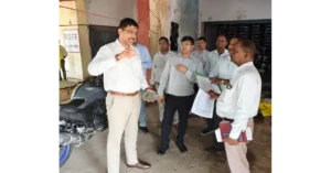 Agra Breaking: आगरा विधान परिषद चुनाव 2026: डीएम मनीष बंसल ने स्ट्रांग रूम का किया निरीक्षण आगरा विधान परिषद चुनाव 2026, आगरा खंड विधान परिषद चुनाव, आगरा स्नातक निर्वाचन क्षेत्र, आगरा शिक्षक निर्वाचन क्षेत्र, डीएम मनीष बंसल, मनीष बंसल आगरा, आगरा चुनाव 2026, विधान परिषद चुनाव की तैयारी, स्ट्रांग रूम आगरा, आगरा मंडी समिति, पोलिंग पार्टियों की रवानगी, मतपेटिकाओं की सुरक्षा, आगरा मतगणना 2026, 23 अक्टूबर 2026 मतदान, 27 अक्टूबर 2026 मतगणना, 12 जनपदों की मतपेटिकाएं, आगरा जिला निर्वाचन अधिकारी, आगरा चुनाव तैयारी, उत्तर प्रदेश विधान परिषद चुनाव 2026, Agra Vidhan Parishad Election 2026, Agra MLC Election 2026, DM Manish Bansal Agra