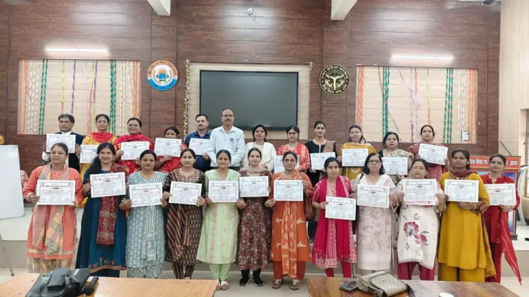 डायट आगरा साइबर सुरक्षा प्रशिक्षण, आगरा शिक्षा समाचार, कवच मॉड्यूल प्रशिक्षण, डायट आगरा में तीन दिवसीय प्रशिक्षण, 94 शिक्षकों का प्रशिक्षण, विजय प्रताप सिंह डायट आगरा, डॉ. मनोज कुमार वार्ष्णेय, संजीव कुमार सत्यार्थी, शिक्षकों के लिए साइबर सुरक्षा, साइबर अपराधों से बचाव, अनजान लिंक से साइबर सुरक्षा, APK फाइल से बचाव, विद्यालय सुरक्षा एवं संरक्षा प्रशिक्षण, स्कूल सेफ्टी ट्रेनिंग आगरा, अग्नि सुरक्षा प्रशिक्षण, आपदा प्रबंधन प्रशिक्षण, भूकंप से बचाव के उपाय, बाढ़ सुरक्षा जागरूकता, सर्पदंश से बचाव, डिजिटल सुरक्षा जागरूकता, विद्यार्थियों की ऑनलाइन सुरक्षा, माध्यमिक विद्यालय शिक्षक प्रशिक्षण, आगरा शिक्षक प्रशिक्षण समाचार, DIET Agra News, Cyber Security Training Agra, Kavach Module Training 2026, School Safety Training, Teacher Training Uttar Pradesh