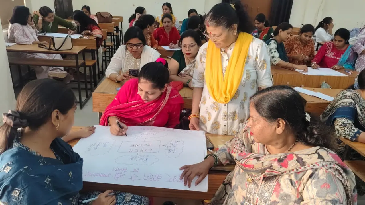 डायट आगरा साइबर सुरक्षा प्रशिक्षण, आगरा शिक्षा समाचार, कवच मॉड्यूल प्रशिक्षण, डायट आगरा में तीन दिवसीय प्रशिक्षण, 94 शिक्षकों का प्रशिक्षण, विजय प्रताप सिंह डायट आगरा, डॉ. मनोज कुमार वार्ष्णेय, संजीव कुमार सत्यार्थी, शिक्षकों के लिए साइबर सुरक्षा, साइबर अपराधों से बचाव, अनजान लिंक से साइबर सुरक्षा, APK फाइल से बचाव, विद्यालय सुरक्षा एवं संरक्षा प्रशिक्षण, स्कूल सेफ्टी ट्रेनिंग आगरा, अग्नि सुरक्षा प्रशिक्षण, आपदा प्रबंधन प्रशिक्षण, भूकंप से बचाव के उपाय, बाढ़ सुरक्षा जागरूकता, सर्पदंश से बचाव, डिजिटल सुरक्षा जागरूकता, विद्यार्थियों की ऑनलाइन सुरक्षा, माध्यमिक विद्यालय शिक्षक प्रशिक्षण, आगरा शिक्षक प्रशिक्षण समाचार, DIET Agra News, Cyber Security Training Agra, Kavach Module Training 2026, School Safety Training, Teacher Training Uttar Pradesh