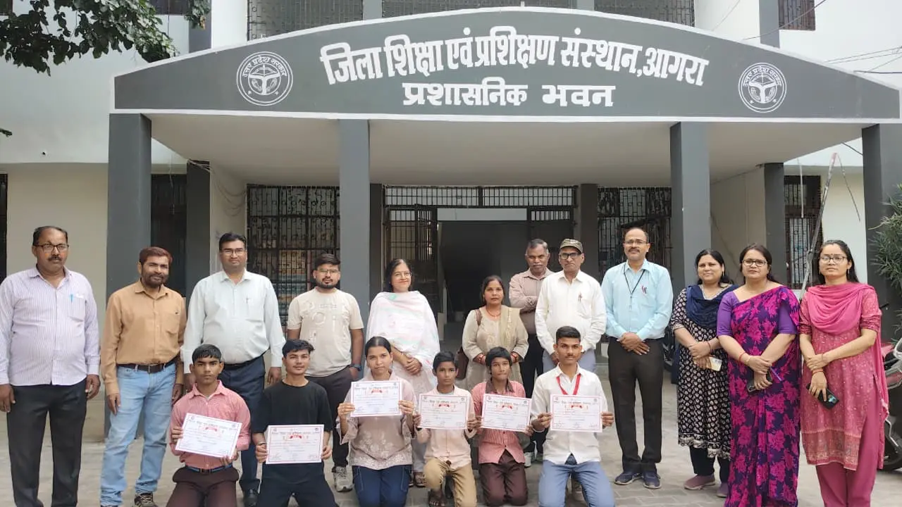 आगरा प्रतिभा खोज परीक्षा 2026, जनपद स्तरीय प्रतिभा खोज परीक्षा, डायट आगरा समाचार, सुमित ने प्रथम स्थान प्राप्त किया, प्रिंस राजपूत खेरागढ़, जनता इंटर कॉलेज खेरागढ़, उच्च प्राथमिक विद्यालय नाजिरपुरा, फतेहपुर सीकरी शिक्षा समाचार, आगरा शिक्षा समाचार, बेसिक शिक्षा आगरा, माध्यमिक शिक्षा आगरा, छात्र प्रतिभा प्रतियोगिता, विद्यार्थियों की प्रतिभा खोज परीक्षा, डायट आगरा प्राचार्य विजय प्रताप सिंह, डॉ मनोज कुमार वार्ष्णेय, नैतिक पिपरैठा जगनेर, अनिल धनौली अकोला, अनुष्का भदावर विद्या मंदिर, हेमंत तोमर डीएवी इंटर कॉलेज, प्रतिभा खोज परीक्षा पुरस्कार राशि, छात्र प्रतियोगिता आगरा, Agra Talent Search Exam 2026, DIET Agra News, Prince Rajput Kheragarh, Student Talent Search Competition, Agra Education News